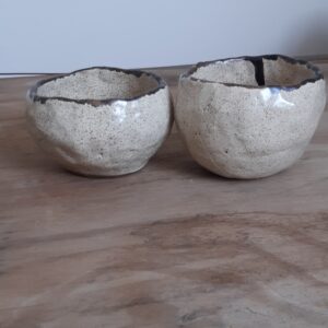 Cuencos en canela con óxido de cobre